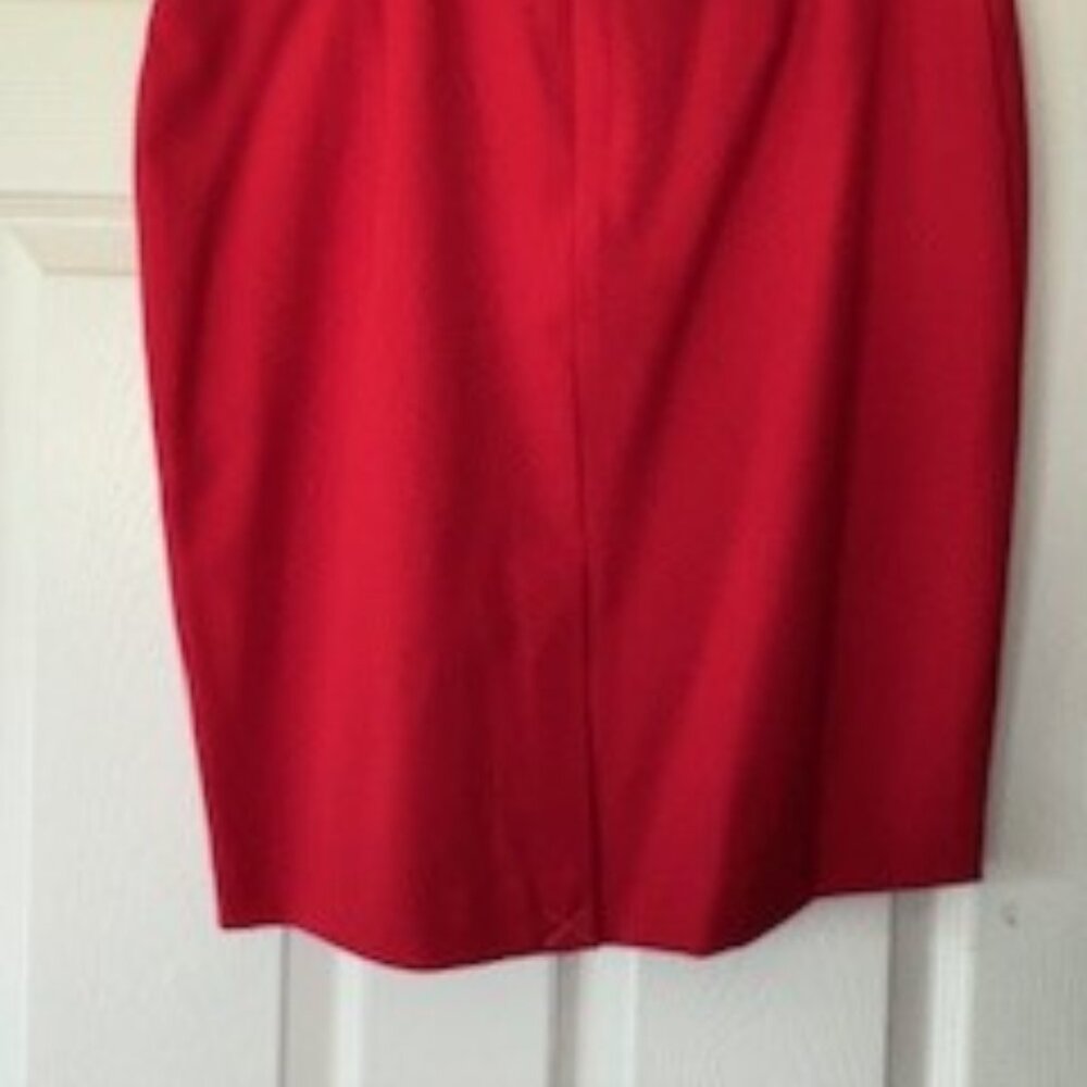 Anne Taylor Red Skirt (Never worn)